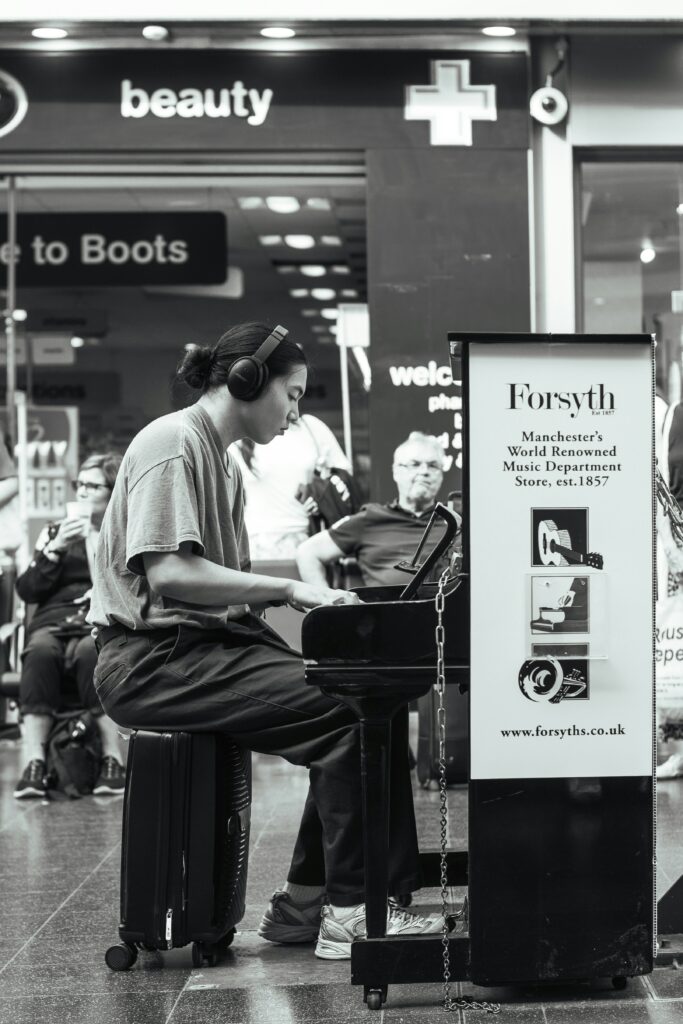 tak-kei-wong-FqOTZ1JUi7Q-unsplash
